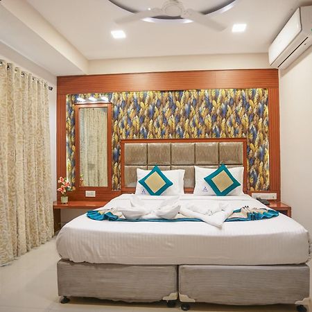 ไพน์ทรี บูทิก โฮเต็ล - กรีมส์ โร้ด Hotel เชนไน ภายนอก รูปภาพ