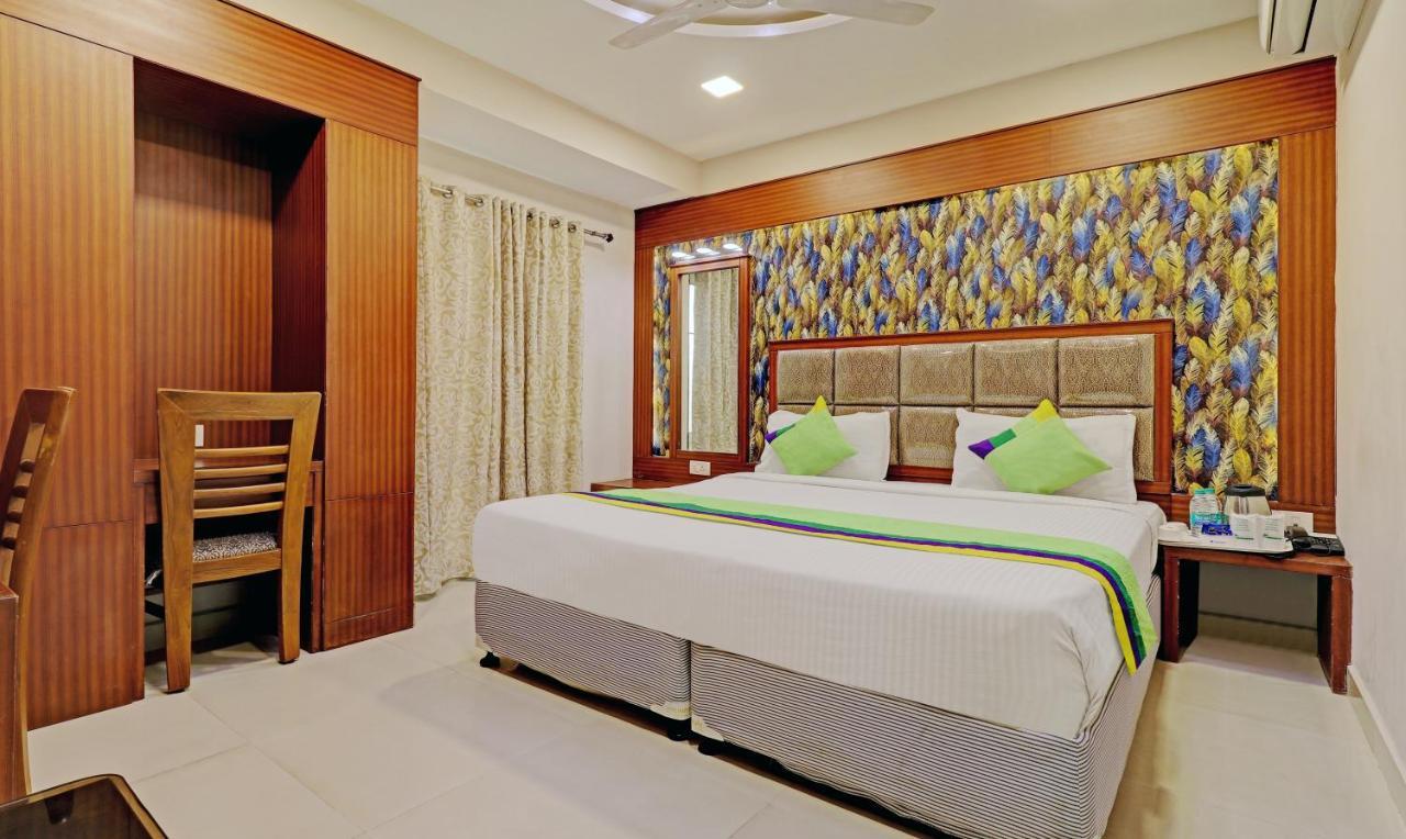 ไพน์ทรี บูทิก โฮเต็ล - กรีมส์ โร้ด Hotel เชนไน ภายนอก รูปภาพ