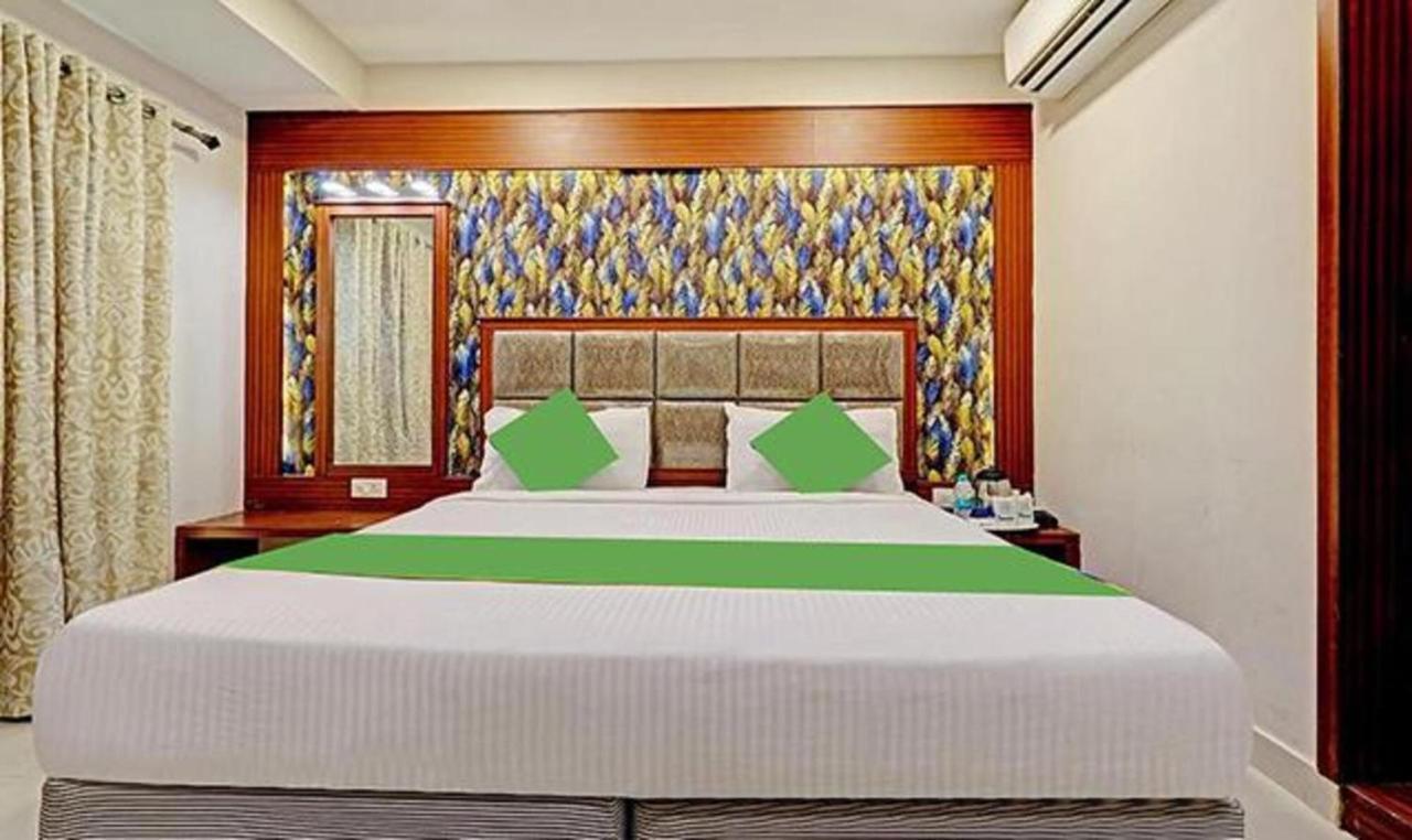 ไพน์ทรี บูทิก โฮเต็ล - กรีมส์ โร้ด Hotel เชนไน ภายนอก รูปภาพ