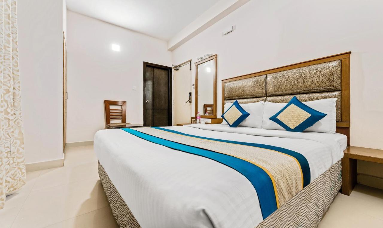 ไพน์ทรี บูทิก โฮเต็ล - กรีมส์ โร้ด Hotel เชนไน ภายนอก รูปภาพ
